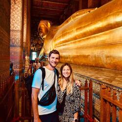 Dr berühmt ligend Buddha im Wat Poh