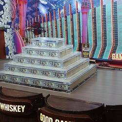 In unserem Hotel Casino, das sollen 1 Mio. Dollar sein.