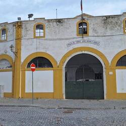 Eine alte Stierkampfarena in Alcacere