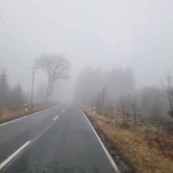 Fahrt zum Obi mit Nebel