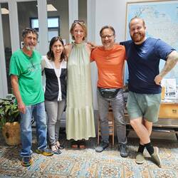 Meine Schulklasse mit unserer Lehrerin Carolina (2. von Links)