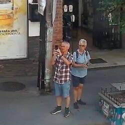 Der Paparazzo in Berlin hat uns entdeckt.