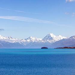 Blick am Vormittag über den Lake Pukaki zum Mount Cook