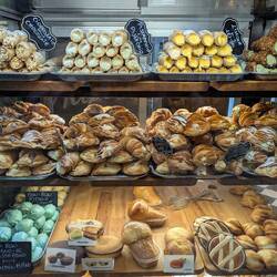 Cannoli & Sfogliatelle 🤤