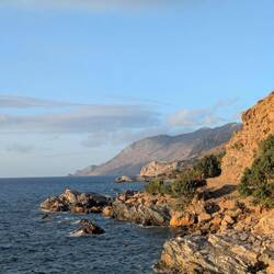 Rugged coastline 🪨