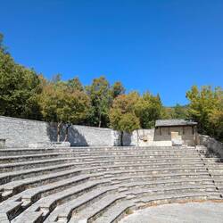 Too many theaters 🎭