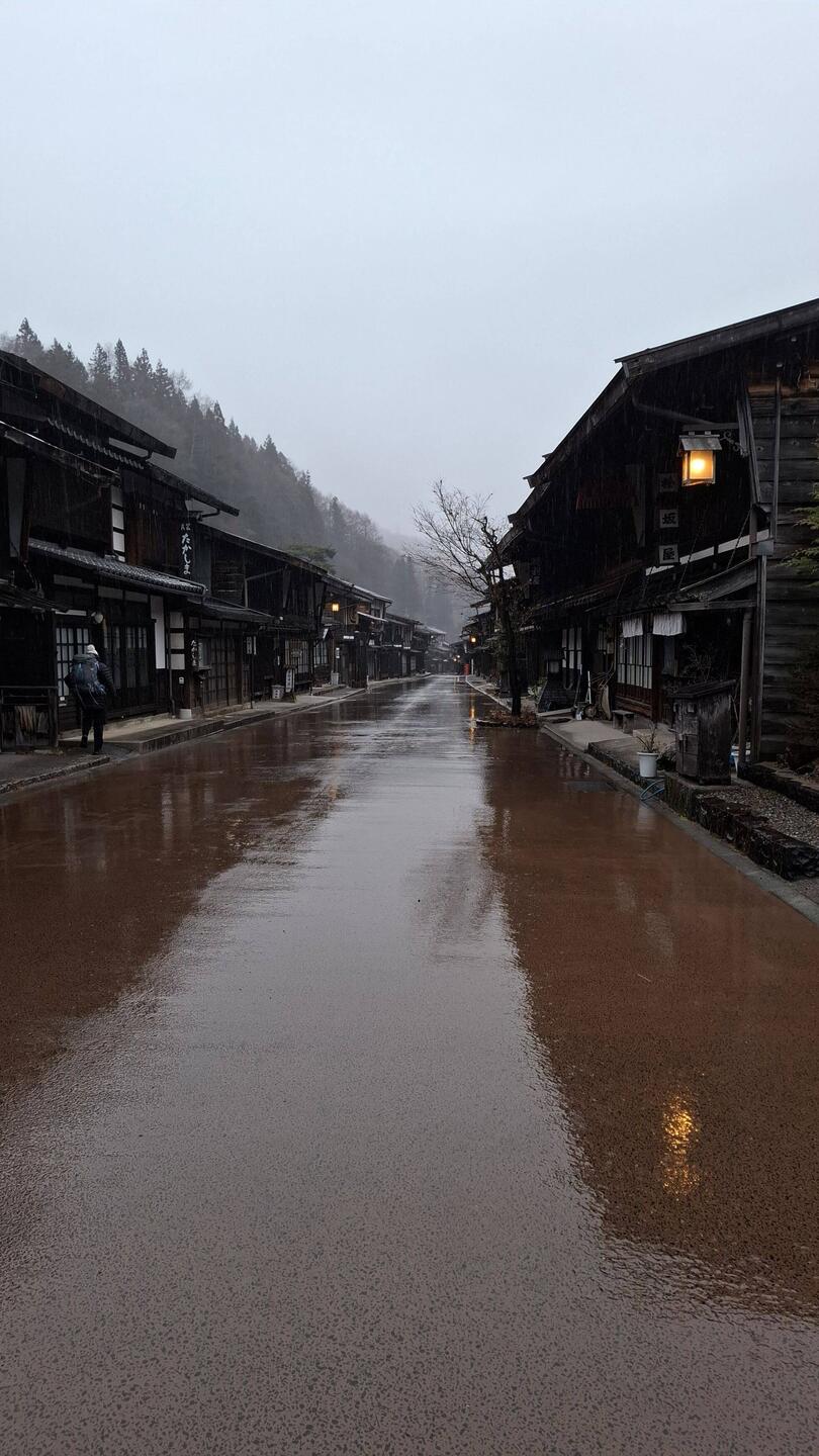 A wet start to the day in Narai