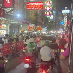 On passe par Chinatown