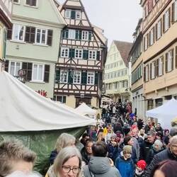 La mezcla de historia y fiesta es inigualable.