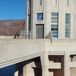 Auf der anderen Seite Arizona Time, zwanzig vor drei (also ungefähr, ich parkte in Arizona).