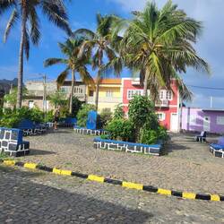 Mit dem Colectivo erreichen wir Ponta do Sol.