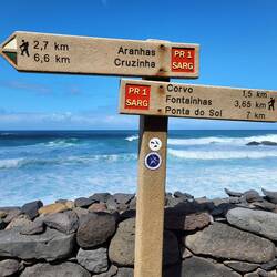 Kleiner Hinweis, es gibt nur einen Weg.