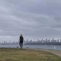 Oder zu Fuß vor der Kulisse