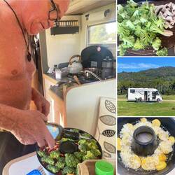 ..wir leben wie daheim nur ist unser Daheim 🚐 grad im Süden Europas ☀️👍🏻🇬🇷