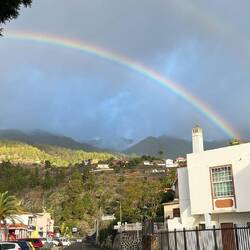 Die Wanderung mit Regenbogen 🌈 bei Tijarafe beendet