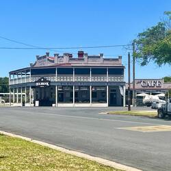 The Holbrook Hotel, established 1914. Pretty isn't it?