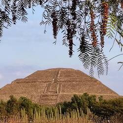 Die größte Pyramide von Teotihuacán - die Sonnenpyramide