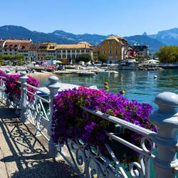 Lake Geneva shoreline promenade and beach — Vevey, Switzerland.