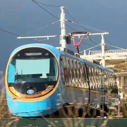 Die neue Panoramabahn verbindet Lijiang mit dem Jade-Drachen-Schneeberg.