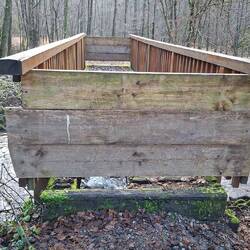 Gleich zum Start ist die Brücke über die Dhünn gesperrt....