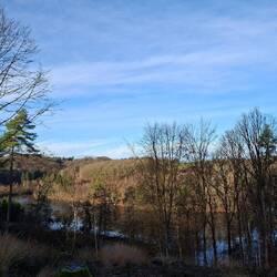 Der erste Blick auf die Talsperre.