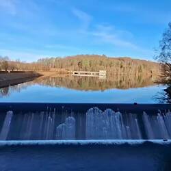 Die Vorsperre ist immer randvoll bis zum Überlauf....