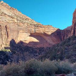 Sieht aus als ob ein Riese ein Tunnel baut.