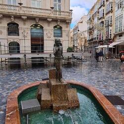 Der Himmel ist trübe, doch wir brauchen Schritte