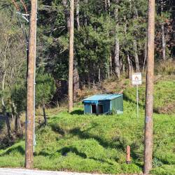 Oft wird von den Einheimischen Hütten für die Hunde bereitgestellt.