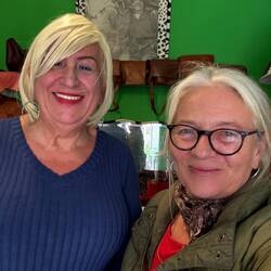 Meine neue Bekannte Massimo, Taschendesignerin