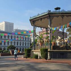 City Hall im Hintergrund
