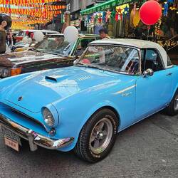 Die damaligen Autos sahen schon echt elegant aus.