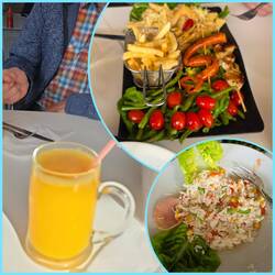 Jörg hatte eine Grillplatte, die war lecker 😋, ich einen mexikanischen Salat (Reissalat /Tunfisch)