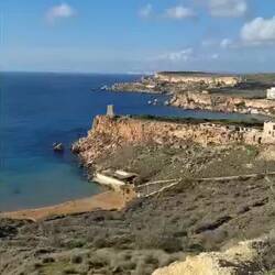 Unsere Bergziege will immer die Klippen runter 🫣