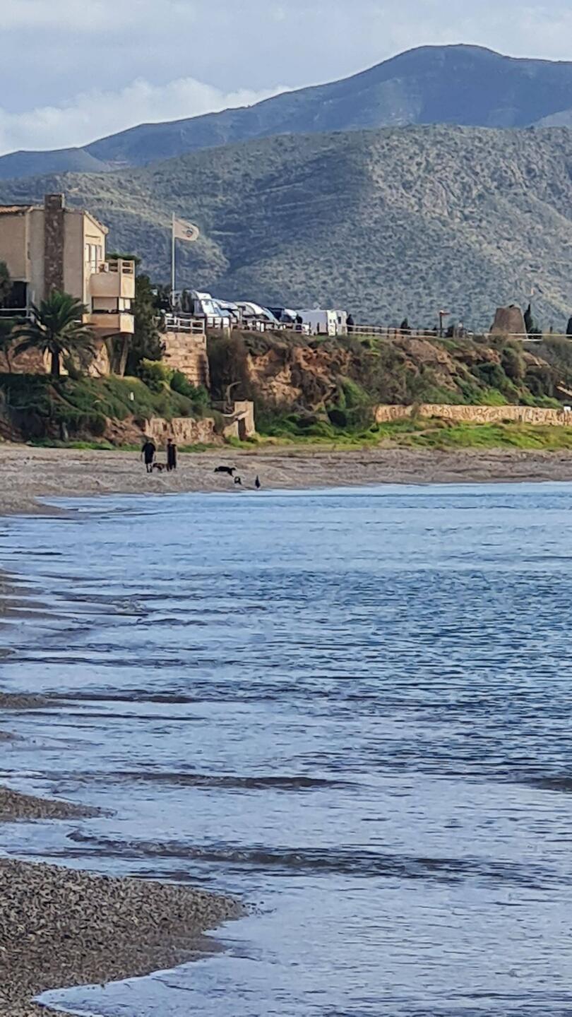 Dort oben stehen wir. Bestimmt 11 Meter über dem Meeresspiegel