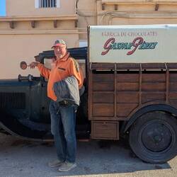 Ein alter Lieferwagen