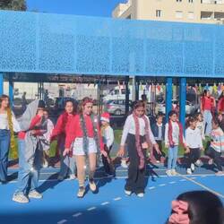 Darbietung der Schülerinnen