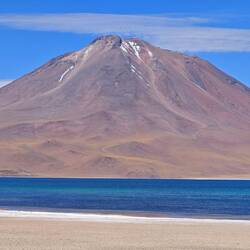 Die Namensgeber: der Vulkan Cerro Miscanti und...