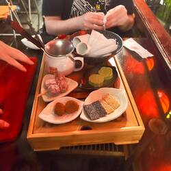 La dégustation de thé commence !