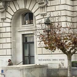 Was Memorial Opera House