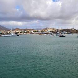 Wir erreichen São Vicente.