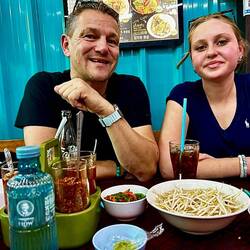 Natürlich musste ich gleich diese traditionelle "Tom Yum Kung Suppe" kosten....herrlich🍜😍