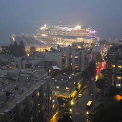 Blick vom Telegraph Hill auf das Schiff