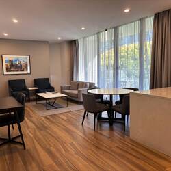 Meriton Suites