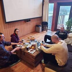 Aurora Austral frühstück, Esstisch war voll