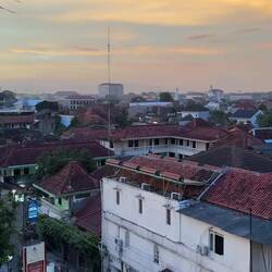 We caught a few sunsets from the open top floor of our hotel listening to the calls to prayer.
