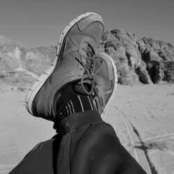 On the loading platform of the Pick up..... byebye Desert!