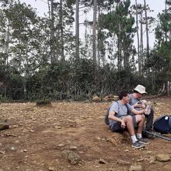 Die Gruppe ist an der Spitze wieder arg zusammen geschrumpft