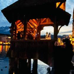 Entrada al puente Kapellbrücke