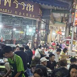 Essen ist für Thailänder super wichtig...rund um die Uhr 👍😉